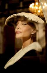 Cover image for Maria