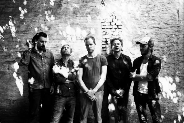 Cover image for Het Zesde Metaal - Even tussen ons