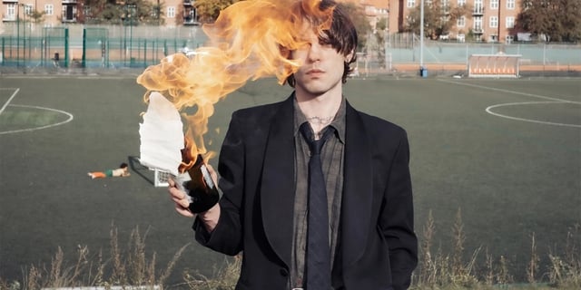 Cover image for Elias Rønnenfelt